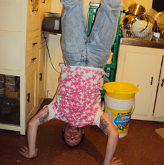 SUWA Kicking In Doors Show