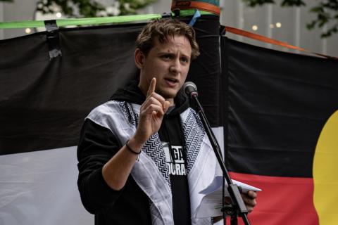 Azeez speaking at Free Palestine Sunday rally, Narrm, Oct 27