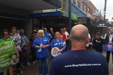 Unionist picket local electorate offices